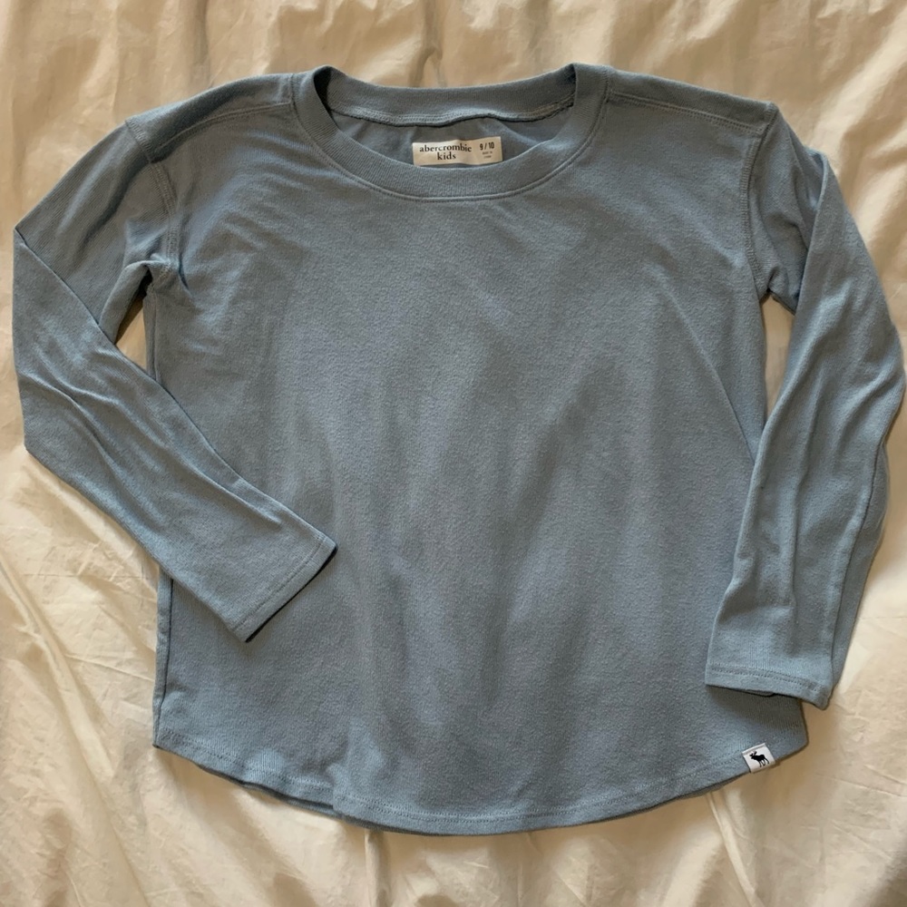 Girls Abercrombie long sleeve shirt size 9/10
